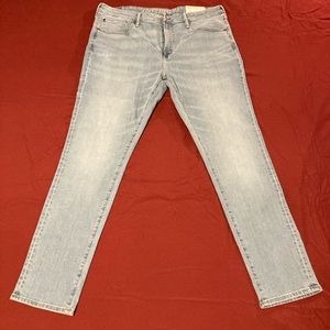 #3 American Eagle Airflex+ skinny jeans.